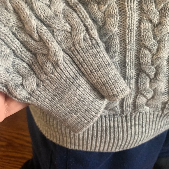 📎Basic women’s gray cable knit sweater - Picture 3 of 6